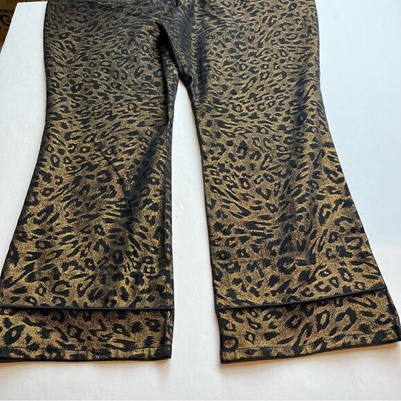 DG2 Women's Pants Black and Gold Shiny Size 24 WP Straight leg - Picture 7 of 10